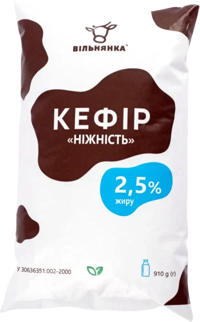 Кефір «Ніжність» з масовою часткою жиру 2,5% ТМ «Вільнянка» 910г